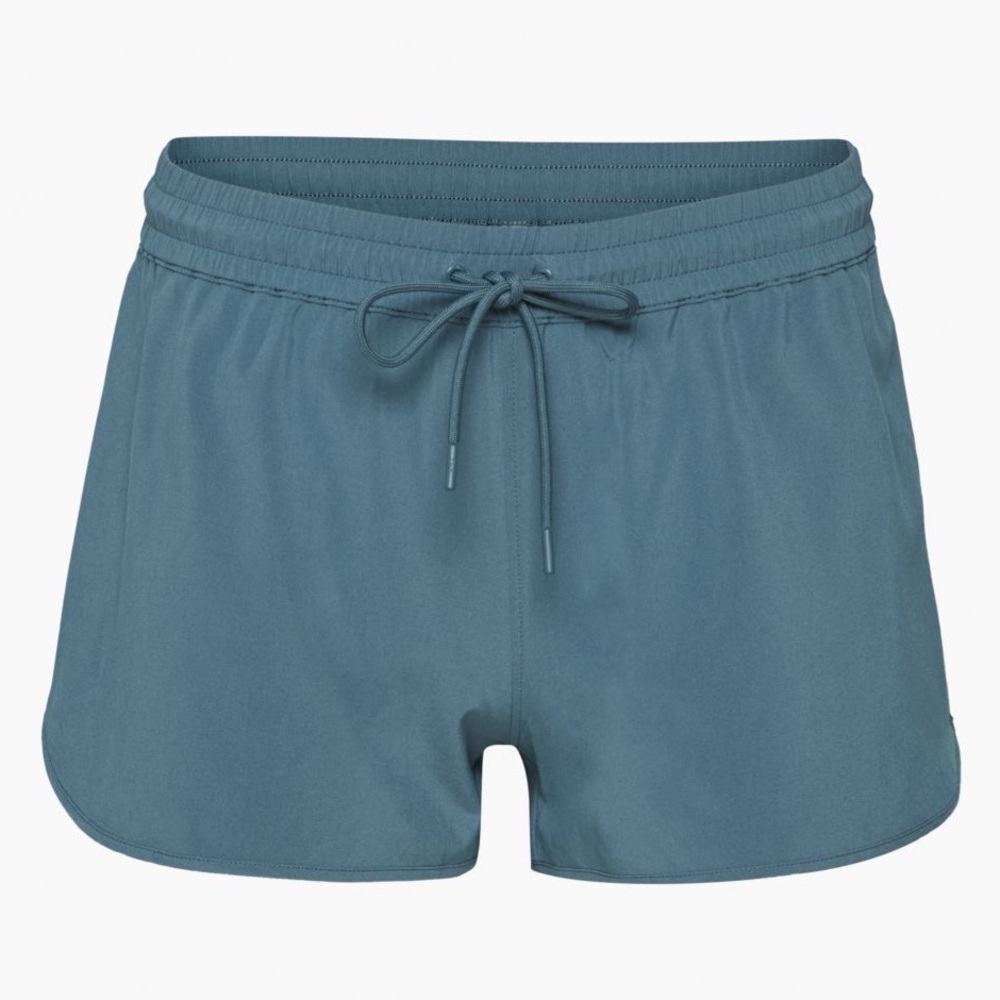 TNAMOVE distance 3” Running Short Sz Small Outerspace